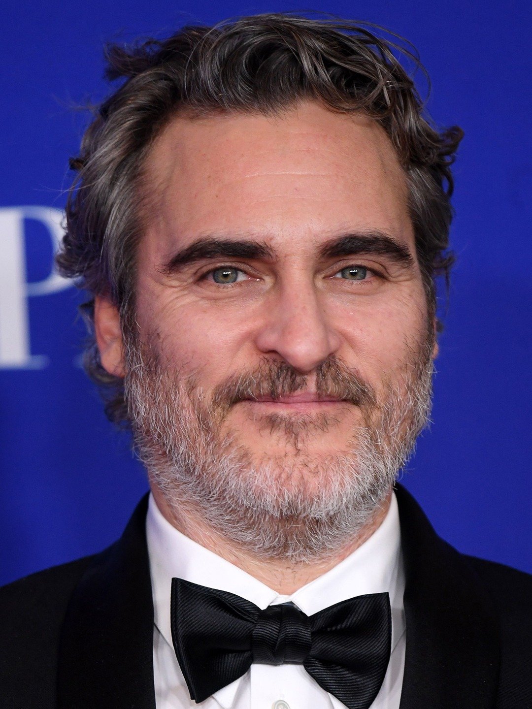 How tall is Joaquin Phoenix?